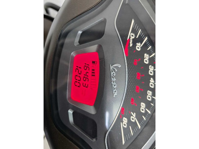 Vespa - bromscooter - sprint 4t sport - 45km uitvoering dlg43h - afbeelding 8 van  8