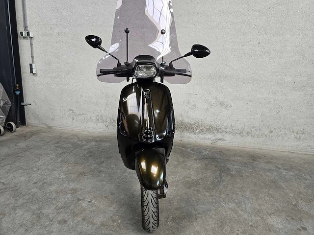 Vespa - bromscooter - sprint 4t sport - 45km uitvoering dzb89f - afbeelding 4 van  8