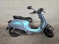 Vespa - bromscooter - sprint 4t sport - 45km uitvoering - afbeelding 2 van  7