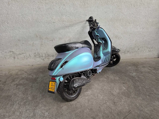 Vespa - bromscooter - sprint 4t sport - 45km uitvoering - afbeelding 5 van  7