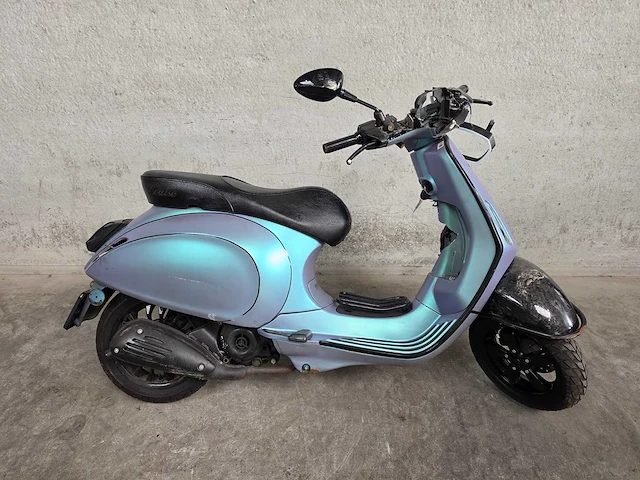 Vespa - bromscooter - sprint 4t sport - 45km uitvoering - afbeelding 2 van  7