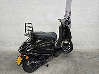 Vespa - bromscooter - sprint 4t sport - 4t 45km uitvoering dzb89f - afbeelding 7 van  8