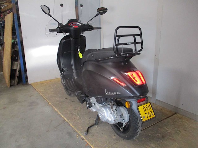 Vespa - bromscooter - sprint 4t sport injectie - scooter - afbeelding 2 van  11