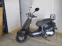 Vespa - bromscooter - sprint 4t sport injectie - scooter - afbeelding 4 van  11