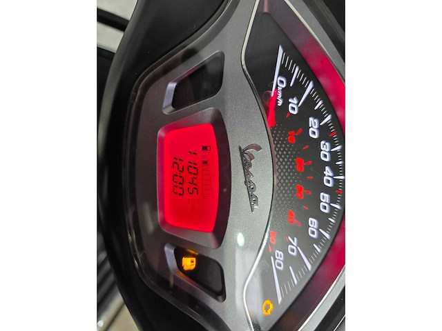 Vespa - bromscooter - sprint 50 - 4t 45km uitvoering fkf17x - afbeelding 8 van  8