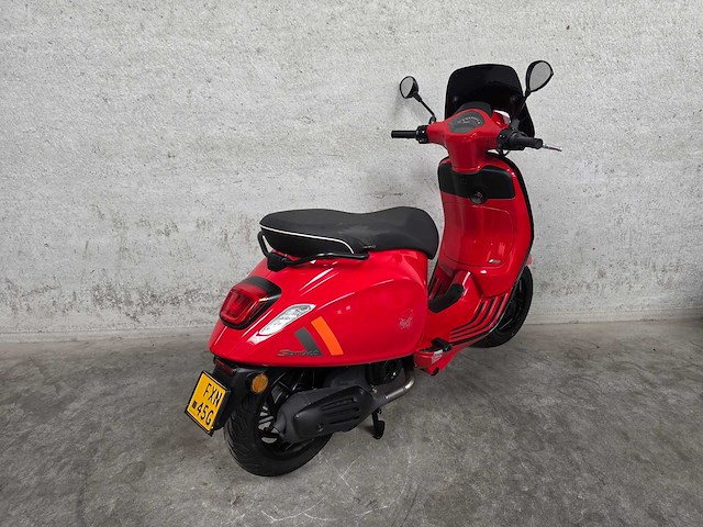 Vespa - bromscooter - sprint 50 s - 4t 45km uitvoering fxn45g - afbeelding 6 van  8