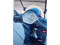Vespa - gts 250 i.e. - motorscooter - afbeelding 9 van  10