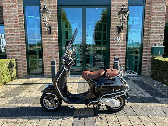 Vespa - lx - brommer - afbeelding 1 van  9