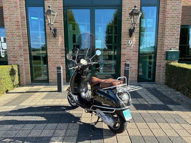 Vespa - lx - brommer - afbeelding 3 van  9
