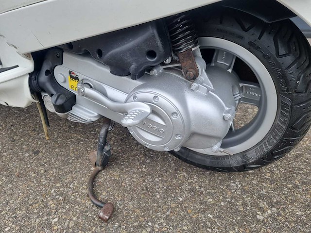 Vespa - lx - s 4t sport - scooter - afbeelding 3 van  16