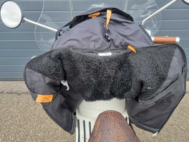 Vespa - lx - s 4t sport - scooter - afbeelding 15 van  16