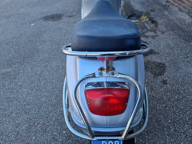 Vespa - lx - snorfietsen & snorscooters - afbeelding 9 van  13