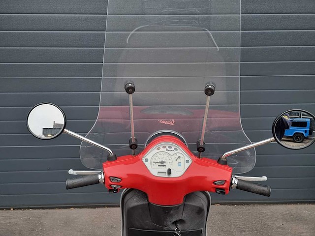 Vespa - lx 4t - afbeelding 8 van  9