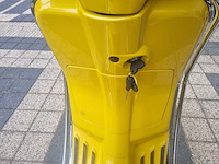 Vespa - lx 4takt - brommer - afbeelding 14 van  16