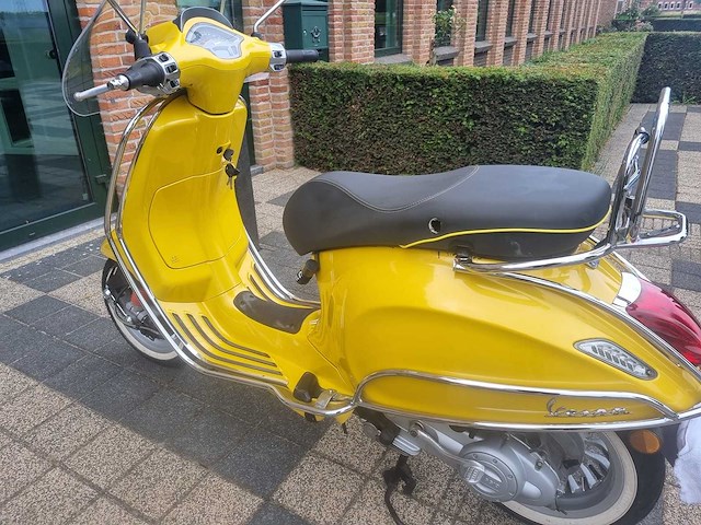 Vespa - lx 4takt - brommer - afbeelding 7 van  16