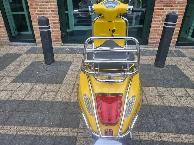 Vespa - lx 4takt - brommer - afbeelding 11 van  16