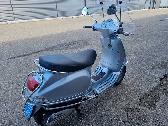 Vespa - lx 50 - brommer - afbeelding 3 van  5