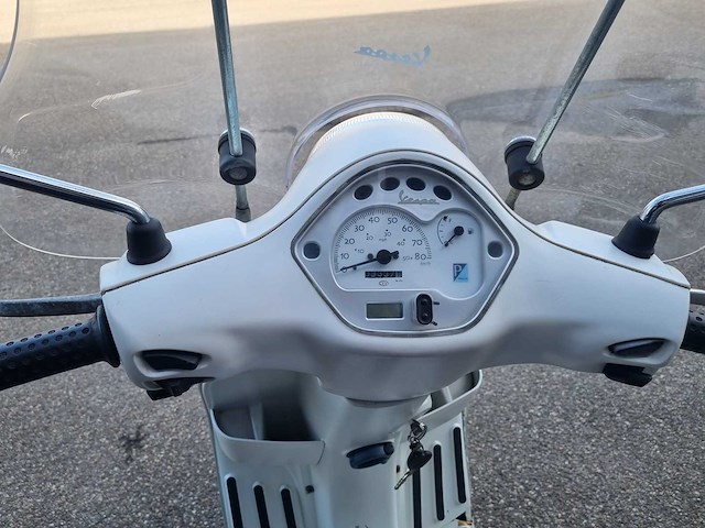 Vespa - lx 50 - brommer - afbeelding 5 van  7