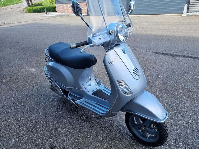 Vespa - lx 50 - brommer - afbeelding 2 van  5