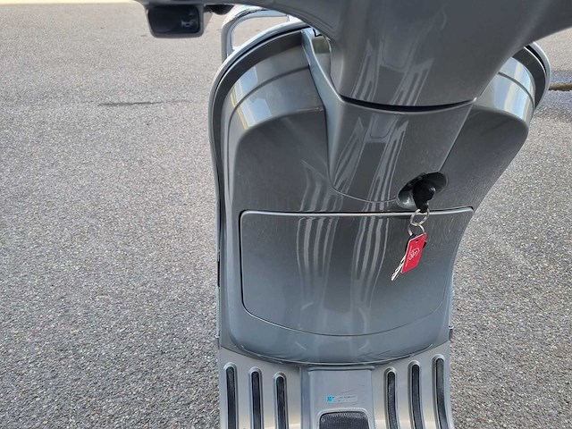 Vespa - lx 50 - brommer - afbeelding 5 van  7