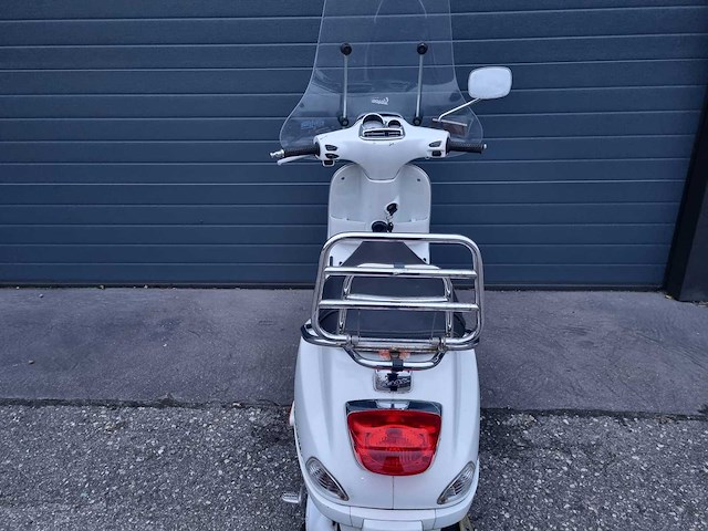 Vespa - lx 50 brommer - afbeelding 8 van  13