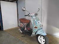 Vespa - motorscooter - et 4 125 art - motorcycle - afbeelding 4 van  11