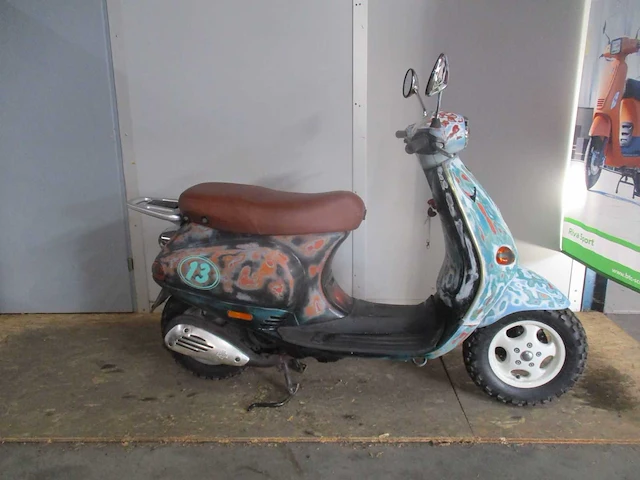 Vespa - motorscooter - et 4 125 art - motorcycle - afbeelding 5 van  11