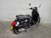 Vespa - motorscooter - gts 300 i.e. super - 4t mtrh54 - afbeelding 5 van  8