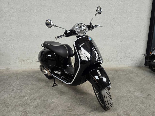 Vespa - motorscooter - gts 300 supernotte a - 96mnfn - afbeelding 4 van  6