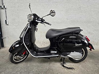 Vespa - motorscooter - gts 300 supernotte a - 96mnfn - afbeelding 1 van  7