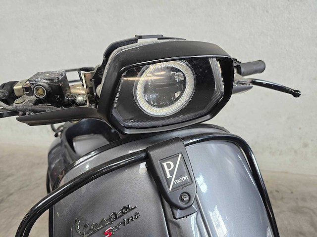 Vespa - snor scooter - sprint - moped 4t 25km uitvoering dgz85s - afbeelding 4 van  6