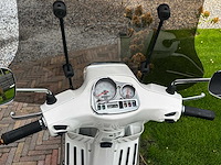 Vespa - snorscooter - lx 2t - scooter - afbeelding 6 van  11