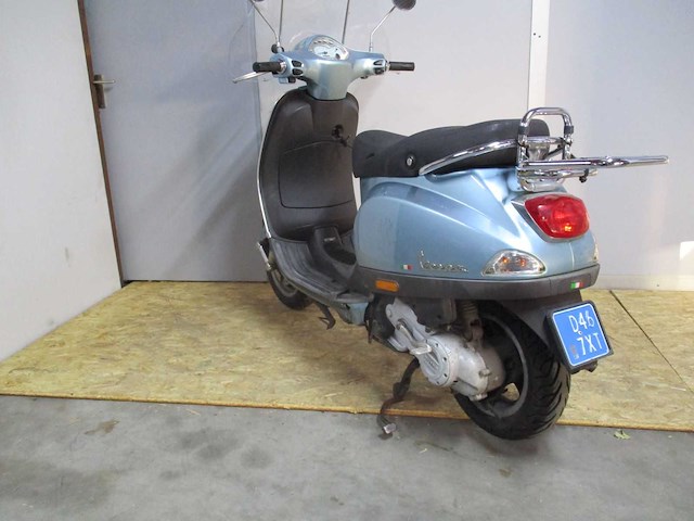 Vespa - snorscooter - lx 50 4t - scooter - afbeelding 2 van  11