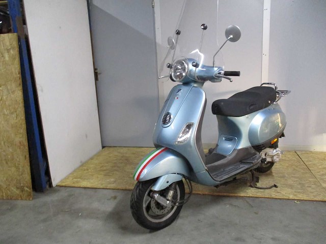 Vespa - snorscooter - lx 50 4t - scooter - afbeelding 4 van  11