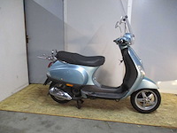 Vespa - snorscooter - lx 50 4t - scooter - afbeelding 8 van  11