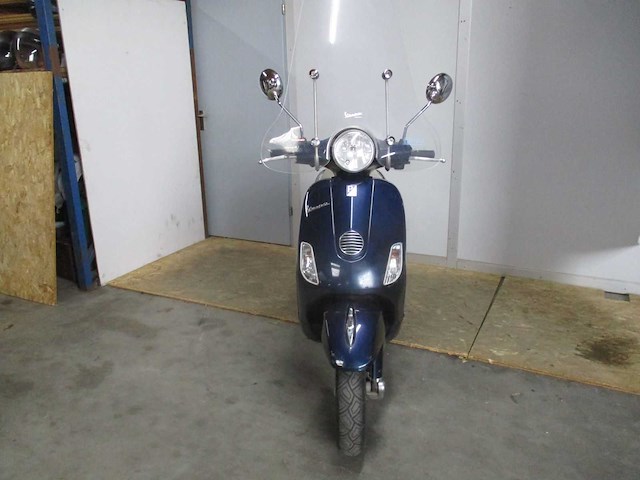 Vespa - snorscooter - lx 50 4t - scooter - afbeelding 5 van  11