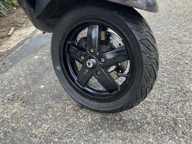 Vespa - snorscooter - lx50 - scooter - afbeelding 5 van  9