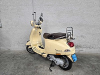 Vespa - snorscooter - lxv 4t - 25km uitvoering f247pl - afbeelding 6 van  7