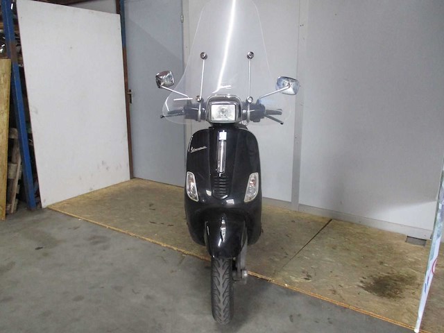 Vespa - snorscooter - s 4t - scooter - afbeelding 5 van  11