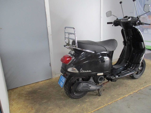 Vespa - snorscooter - s 4t - scooter - afbeelding 9 van  11