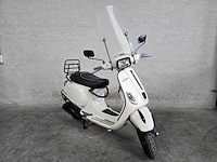 Vespa - snorscooter - s50 4t - 25km uitvoering f063rg - afbeelding 4 van  7