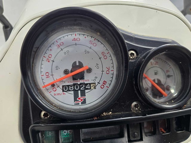 Vespa - snorscooter - s50 4t - 25km uitvoering f063rg - afbeelding 7 van  7