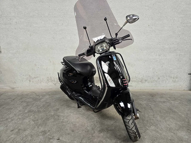 Vespa - snorscooter - sprint 4t - 25km uitvoering dft90k - afbeelding 5 van  10