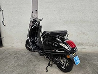 Vespa - snorscooter - sprint 4t - 25km uitvoering dft90k - afbeelding 6 van  10