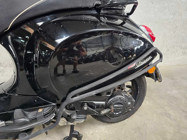 Vespa - snorscooter - sprint 4t - 25km uitvoering dft90k - afbeelding 8 van  10