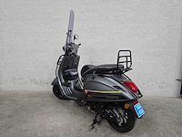 Vespa - snorscooter - sprint 4t - 25km uitvoering dgg45d - afbeelding 5 van  8