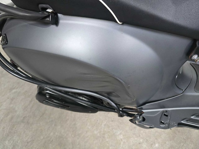 Vespa - snorscooter - sprint 4t - 25km uitvoering djb14p - afbeelding 6 van  8