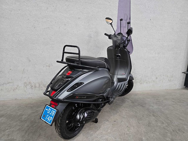 Vespa - snorscooter - sprint 4t - 25km uitvoering djb14p - afbeelding 3 van  4