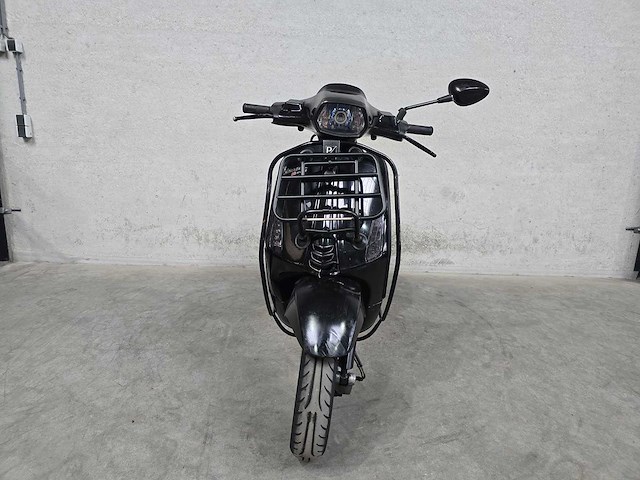 Vespa - snorscooter - sprint 4t - 25km uitvoering f646xt - afbeelding 4 van  9