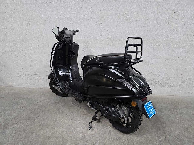 Vespa - snorscooter - sprint 4t - 25km uitvoering f646xt - afbeelding 5 van  6